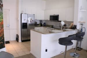 19501 W Country Club Dr APT 211, Aventura, FL 33180, Sold 08/05/22