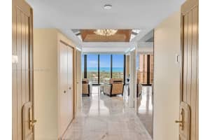 20281 E Country Club Dr APT 1102, Aventura, FL 33180, Sold 09/15/22