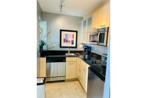 2670 E Sunrise Blvd #417, Fort Lauderdale, FL 33304, Sold 06/29/22