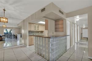 10742 N Kendall Dr APT L7, Miami, FL 33176, Sold 07/25/22