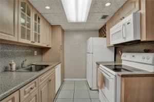 10742 N Kendall Dr APT L7, Miami, FL 33176, Sold 07/25/22