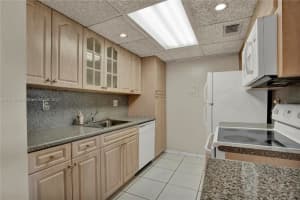 10742 N Kendall Dr APT L7, Miami, FL 33176, Sold 07/25/22