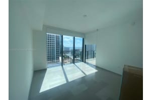 68 SE 6th St Apt 1901, Miami, FL 33131, Sold 07/29/22