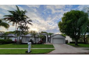 19840 Cutler Ct, Cutler Bay, FL 33189, Sold 07/27/22