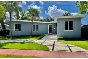 870 N Shore Dr, Miami Beach, FL 33141, Sold 08/18/22