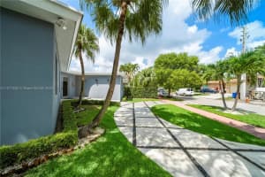 870 N Shore Dr, Miami Beach, FL 33141, Sold 08/18/22