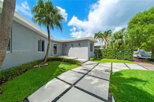 870 N Shore Dr, Miami Beach, FL 33141, Sold 08/18/22