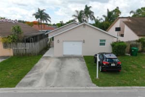 9808 SW 57th St, Cooper City, FL 33328, Sold 12/15/22