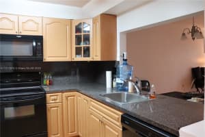 11297 SW 88th St m117, Miami, FL 33173, Sold 07/15/22