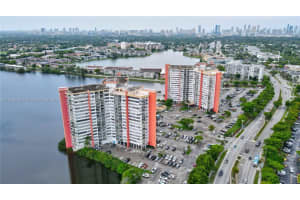 1301 NE Miami Gardens Dr, Miami, FL 33179, Sold 09/27/22