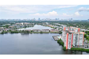 1301 NE Miami Gardens Dr, Miami, FL 33179, Sold 09/27/22