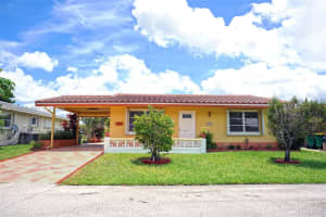 5004 NW 49th Rd, Tamarac, FL 33319, Sold 09/15/22