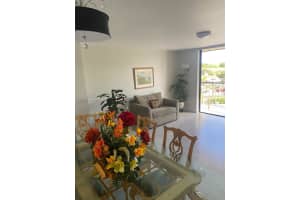 8005 SW 107th Ave APT 313, Miami, FL 33173, Sold 07/08/22