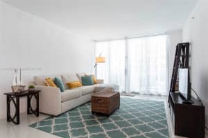 7501 E Treasure Dr #1b, North Bay Village, FL 33141, Sold 07/12/22