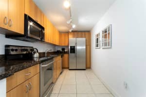 7501 E Treasure Dr #1b, North Bay Village, FL 33141, Sold 07/12/22