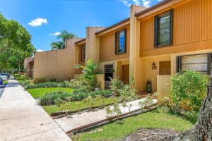 9852 NW 15th St #190, Pembroke Pines, FL 33024, Sold 07/15/22