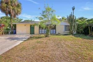 5727 Farragut St, Hollywood, FL 33021, Sold 08/10/22