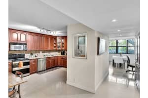 20441 NE 30th Ave Apt 122-9, Aventura, FL 33180, Sold 07/29/22
