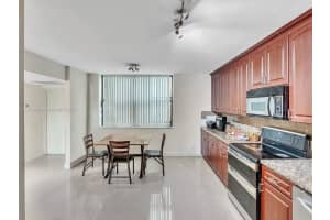 20441 NE 30th Ave Apt 122-9, Aventura, FL 33180, Sold 07/29/22