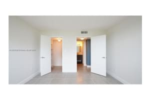 210 Seaview Dr APT 608, Key Biscayne, FL 33149, Sold 08/29/22