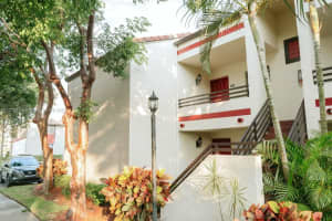 11515 NW 10th St, Pembroke Pines, FL 33026, Sold 07/26/22