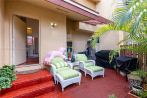 201 W Park Dr # 2-204, Miami, FL 33172, Sold 08/01/22