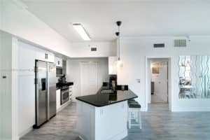 600 S Dixie Hwy APT 819, West Palm Beach, FL 33401, Sold 07/20/22