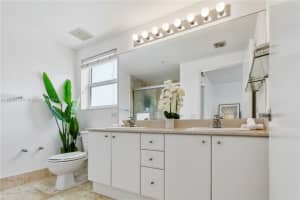 2475 Brickell Ave APT 1006, Miami, FL 33129, Sold 07/22/22