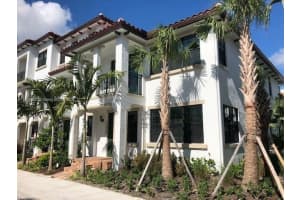 11659 SW 13th Ct, Pembroke Pines, FL 33025, Sold 08/23/22