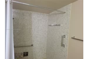 8881 Fontainebleau Blvd 406 b, Miami, FL 33172, Sold 07/27/22