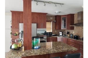 5825 W 25th Ct APT 401, Hialeah, FL 33016, Sold 08/10/22