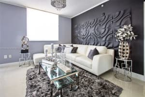 18800 NE 29th Ave Unit 614, Aventura, FL 33180, Sold 08/10/22