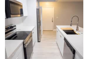 460 W Park Dr Apt 105-7, Miami, FL 33172, Sold 07/14/22