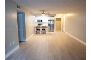 460 W Park Dr Apt 105-7, Miami, FL 33172, Sold 07/14/22