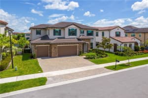 11055 Meridian Dr S, Parkland, FL 33076, Sold 10/03/22