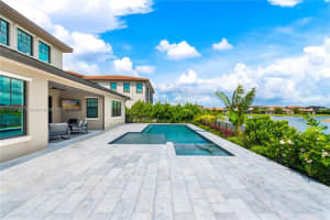 11055 Meridian Dr S, Parkland, FL 33076, Sold 10/03/22