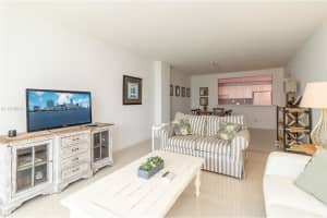 19370 Collins Ave APT 1118, Sunny Isles Beach, FL 33160, Sold 09/06/22