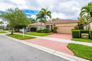 19324 SW 66th St, Fort Lauderdale, FL 33332, Sold 07/27/22