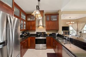 7285 SW 90th St UNIT D719, Miami, FL 33156, Sold 09/27/22