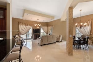 7285 SW 90th St UNIT D719, Miami, FL 33156, Sold 09/27/22