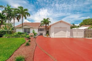 19642 NW 59th Pl, Hialeah, FL 33015, Sold 10/28/22