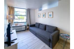 710 Washington Ave APT 323, Miami Beach, FL 33139, Sold 08/08/22