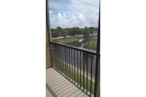 3100 W Rolling Hills Cir APT 402, Davie, FL 33328, Sold 07/14/22
