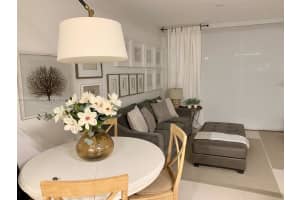 488 NE 18th St, Miami, FL 33132, Sold 09/22/22