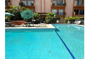 1950 W 54th St APT 112, Hialeah, FL 33012, Sold 07/29/22