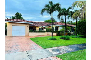 6407 NW 199th Ln, Hialeah, FL 33015, Sold 08/19/22