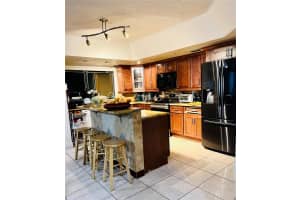 6407 NW 199th Ln, Hialeah, FL 33015, Sold 08/19/22