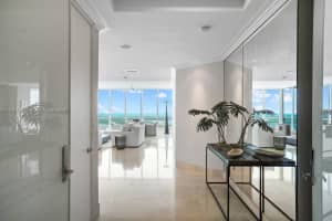 100 South Pointe Dr, Miami Beach, FL 33139, Sold 03/31/23