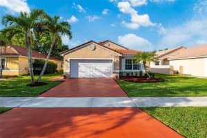 19244 SW 4th St, Pembroke Pines, FL 33029, Sold 08/15/22