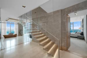 Epic Tower, 200 Biscayne Blvd Way, Miami, FL 33131, Sold 10/13/22